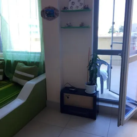 Апартамент Teo Mezonet 2 Bedroom Поморие